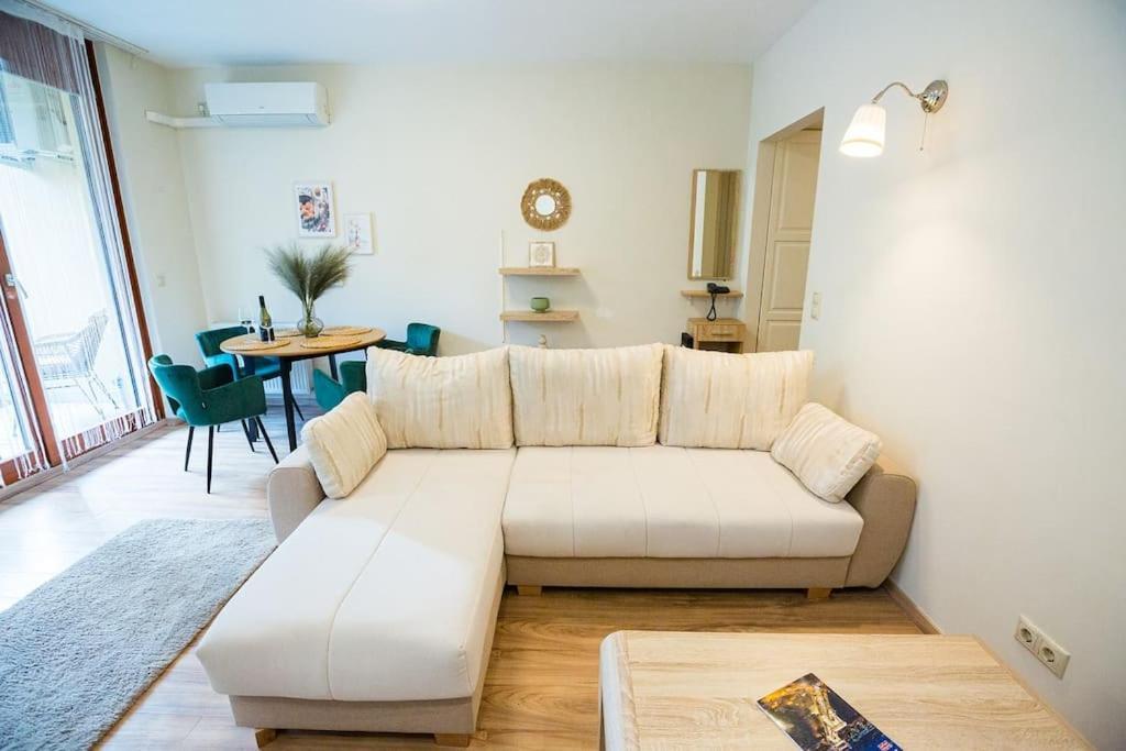 Appartement Familyoasis In Vibrant Ujlipot *